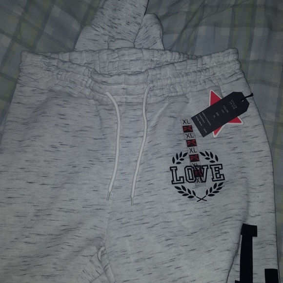 SOLD Fleece Joggers - Picture 4 of 5